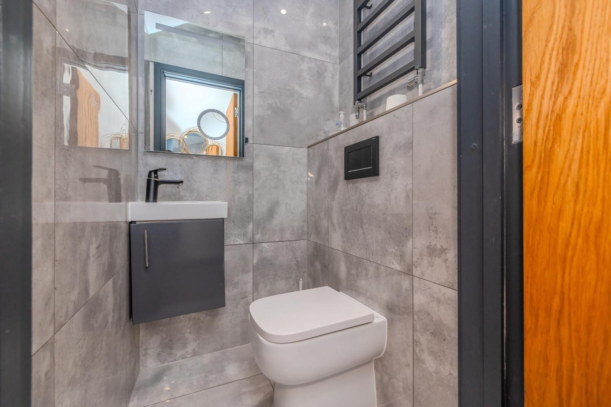 Central 3 Bedroom Flat Bn340bwil * Brighton
