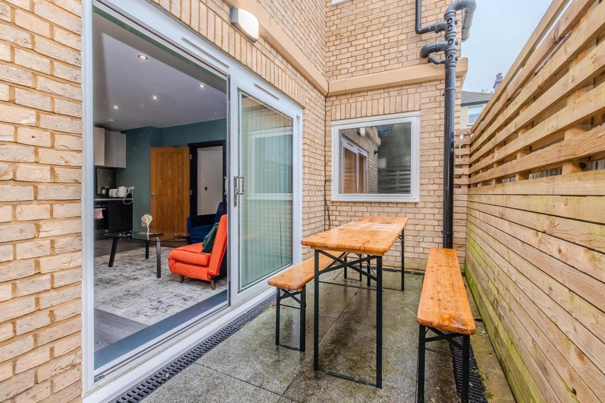Central 3 Bedroom Flat Bn340bwil Holiday home